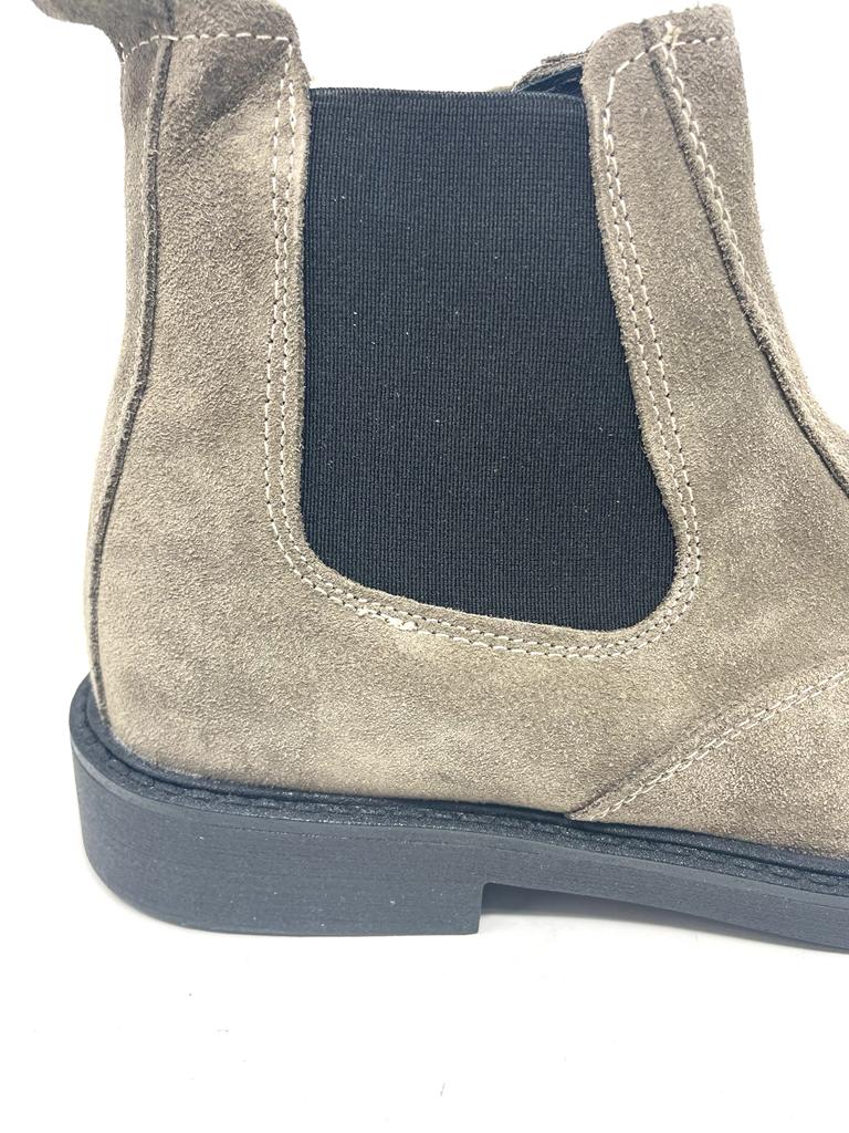 Beatles vera pelle scamosciata fondo gomma light - immagine 8