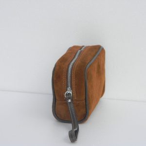 POCHETTE UOMO CON CINTURINO DA POLSO IN PELLE SCAMOSCIATA MODELLO 92