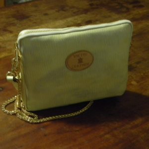 POCHETTE IN VERA PELLE VERNICIATA DI VITELLO – ARTICOLO N° 861 –