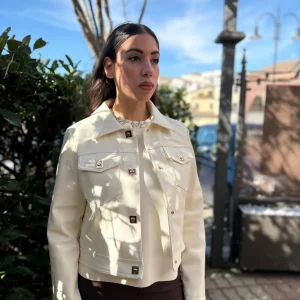 Giacca Donna in Eco Pelle con Rivetti Oro – Modello Camicia, Foderata