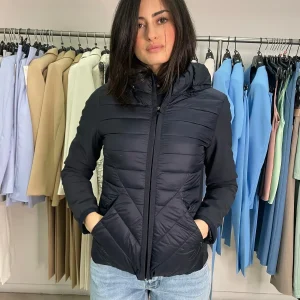 Piumino Tech da Donna 50gr con Cappuccio Staccabile