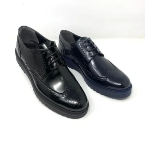 Inglesina lucida vera pelle fondo gomma vibram